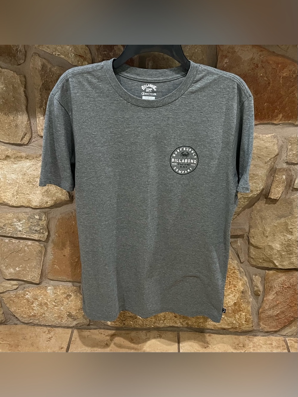 Gray Billabong T-Shirt Men’s Sz Large Surf Supply Company For Land & Sea